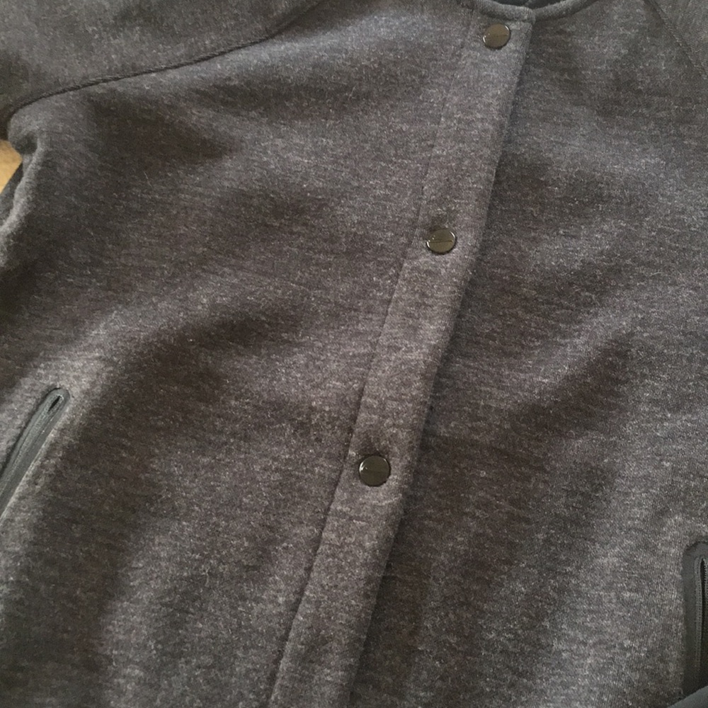 Nike Jacket - Picture 4 of 6